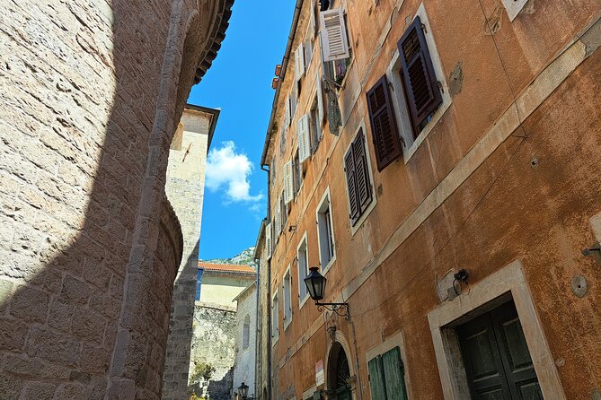 3H Guided Kotor & Cable Car Tour - The 11-minute ride toward Lovcen Mountain