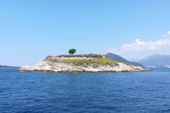 Blue Cave Adventure & Beach Time - Old Yugoslav submarine tunnels near Rose