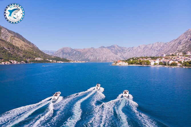 Blue cave, Mamula island, Submarine tunnels and Our lady of the Rocks (3h) - What the boat ride feels like