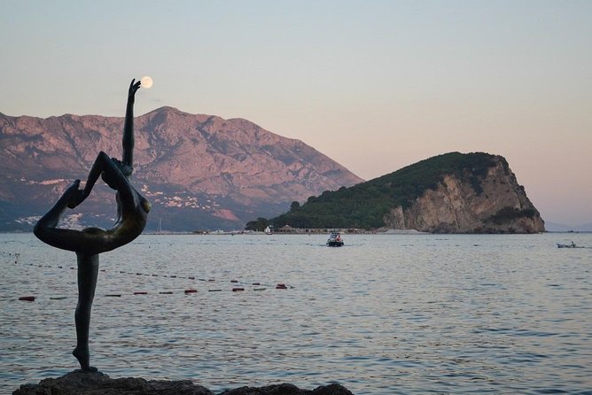 Budva 1 hour Private walking tour - The Ballerina monument and Mogren Beach view