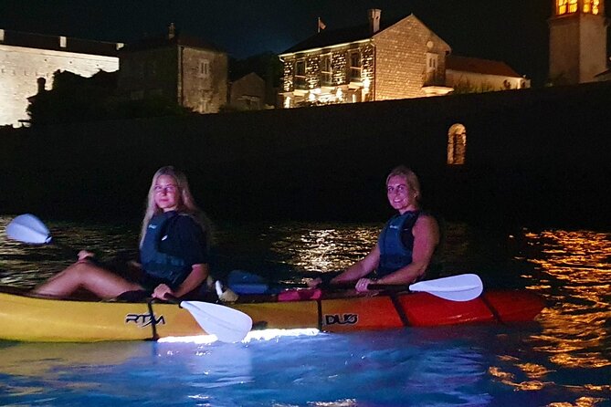 Budva: 2-Hour «Night Lights» Kayak Tour - The floating pause near Sveti Nikola