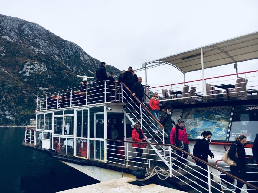 Dubrovnik: Montenegro Day Trip by Bus and Boat - The early bus from Dubrovnik to Montenegro