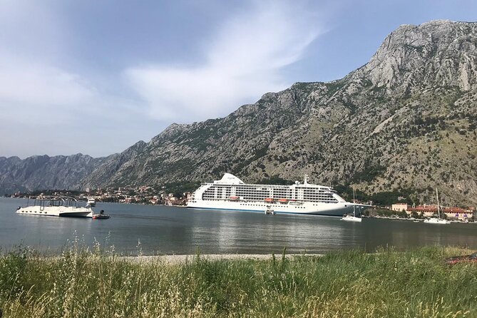 Enjoy Private Transfers by Car or Van from Tivat Airport to Kotor or Budva - Who gets the best value