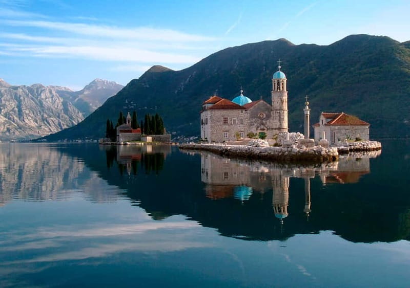 From Dubrovnik: Montenegro Coast Full-Day Trip - Crossing into Montenegro