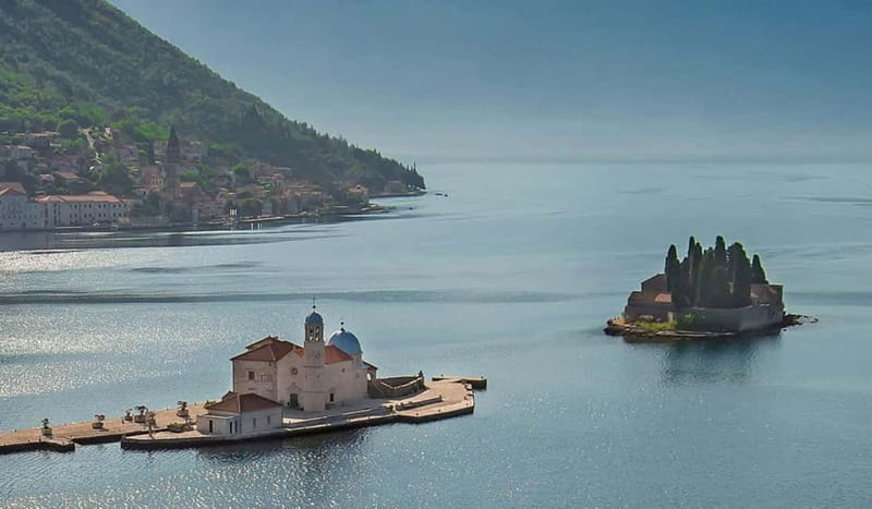 From Dubrovnik: Montenegro Day Trip with Boat Cruise - Perast: a short stop in a beautiful setting