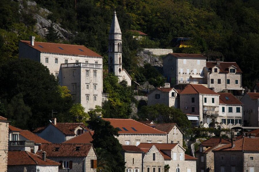 From Dubrovnik: Montenegro Highlights Day Tour - Lepetane offers a quieter final pause