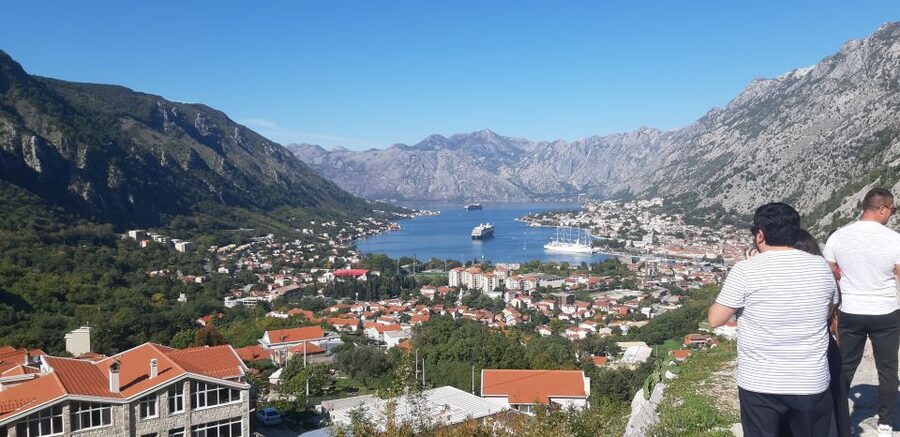 From Dubrovnik: Perast, Kotor & Budva Small-Group Day Trip - Kotor’s Old Town and Four Kilometers of Walls