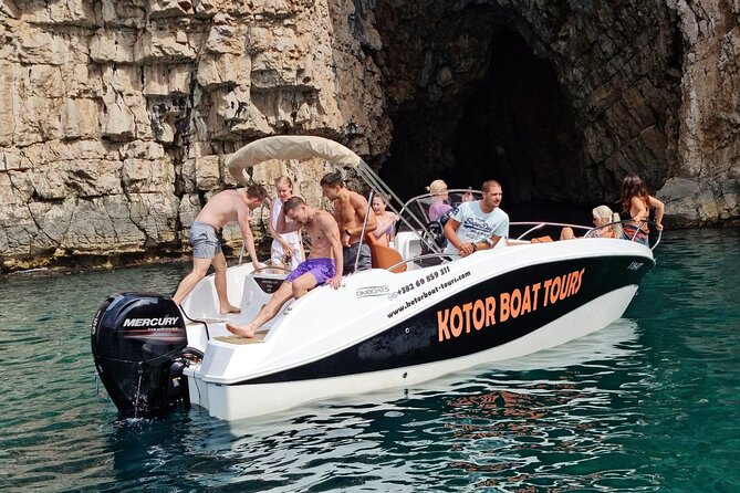 Group Perast & Lady of the Rock tour- 1h30min duration - Is the English commentary enough?