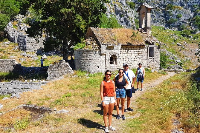 Hiking downhill from Krstac to Kotor, visit San Giovanni fortress - Group Size, Guide Style, and Pace