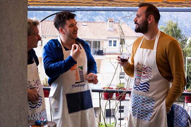 Kotor private cooking class with lunch and Old town guided tour - Cooking seafood, meat, or vegetarian dishes