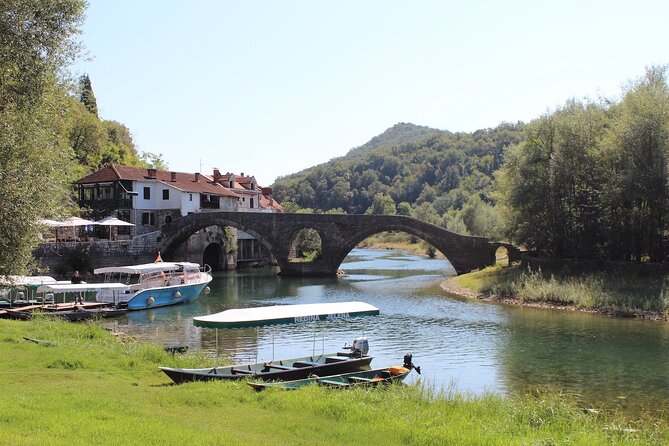 Kotor's serpentines, Skadar Lake & Horseshoe Bend of Montenegro - Why this route works so well in one day