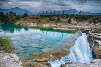 Ostrog monastery and Niagara waterfalls