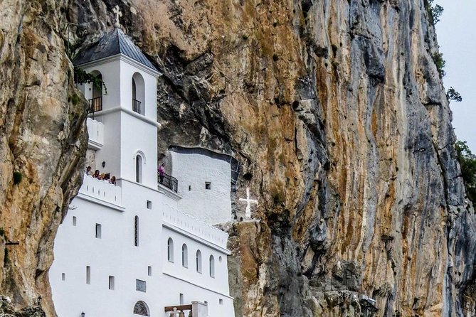 Ostrog Monastery tour - Arriving at a monastery built into the cliff