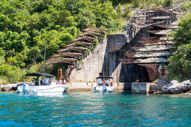Private Boat for Large Groups: Blue Cave & Lady of the Rocks - Our Lady of the Rocks and the story beneath the church