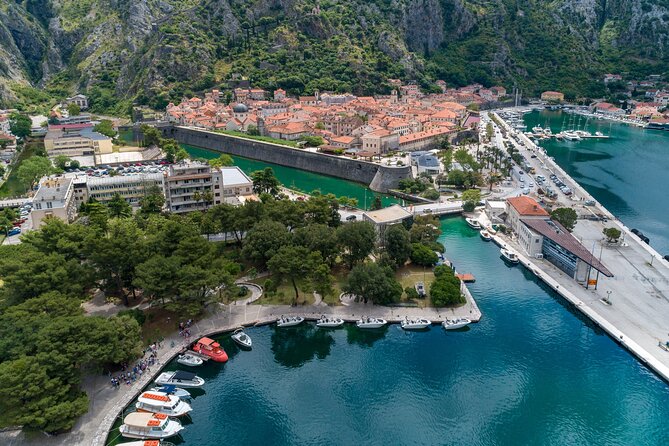 Private Gastro Cruise: Blue Cave & Organic Seaside Lunch - The weather can change the whole experience