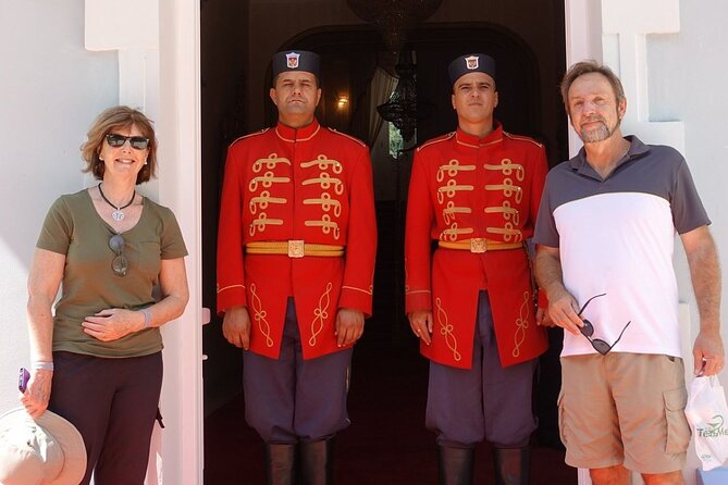 Private Kotor Old Town Walking Tour - What guides can add to the hour