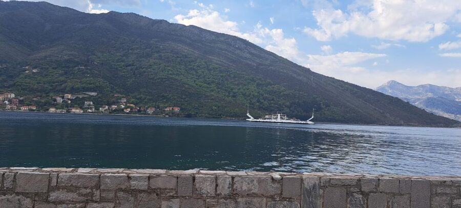 Private Tour: Montenegro Day Trip from Dubrovnik - Perast and the island church