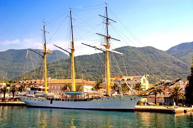 Private transfer from Tivat to Dubrovnik airport - Arriving at Dubrovnik Airport in Cilipi