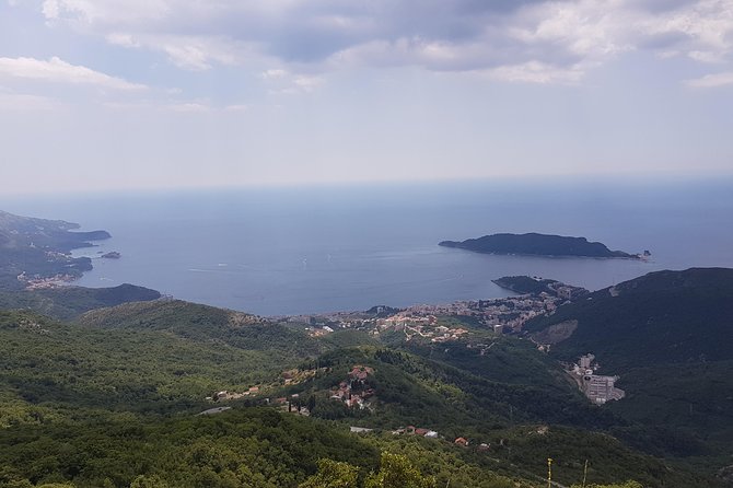 Private transfers from Podgorica Airport and city to Budva - What makes the service feel local