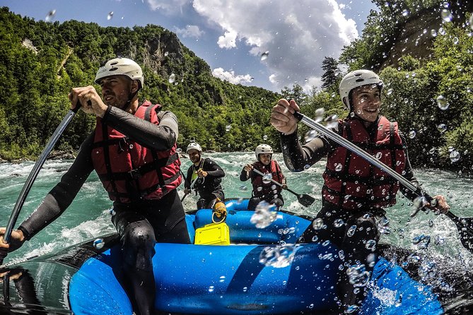 Rafting Adrenalin 7km - Why the Tara River is the real attraction