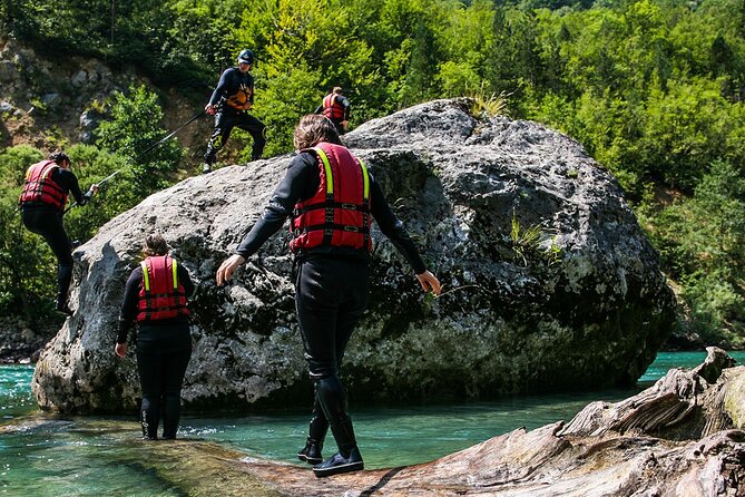 Rafting Adrenalin 7km - Getting fitted for the river