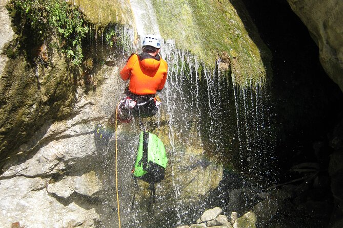 Sveti Stefan canyon - Who should book this canyoning experience